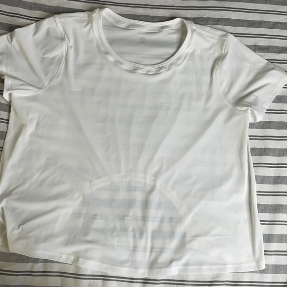 Cute cut back running shirt - Picture 1 of 2